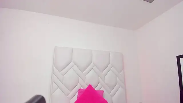 Mature Hard online show from March 18, 8:15 pm