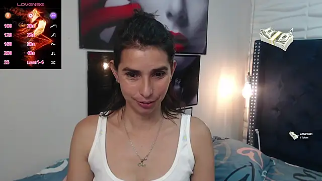 Eva-Williams online show from February 4, 9:20 pm