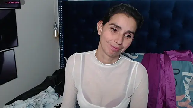 Eva-Williams online show from February 24, 2:30 am