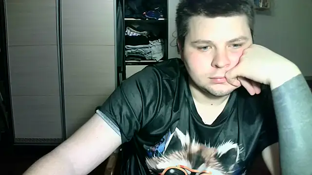 Snapshot of Volshebnik130_ chatting on March 6, 2:51 am Volshebnik130 online show from March 6, 2:51 am