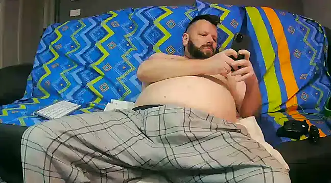 Snapshot of txan9876 chatting on December 14, 4:12 am txan9876 online show from December 14, 4:12 am