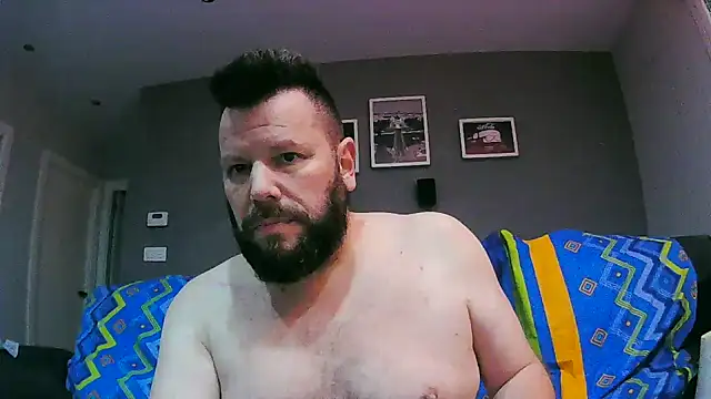 Snapshot of txan9876 chatting on December 26, 3:31 pm txan9876 online show from December 26, 3:31 pm