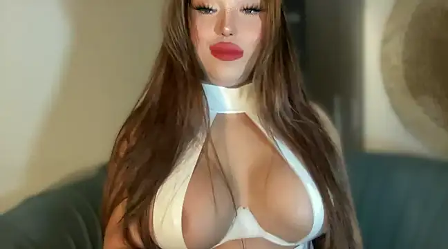 BigDominaMia online show from December 27, 10:55 am