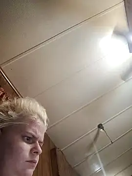 Snapshot of BadAssBitchMakayla chatting on February 21, 7:37 pm BadAssBitchMakayla online show from February 21, 7:37 pm