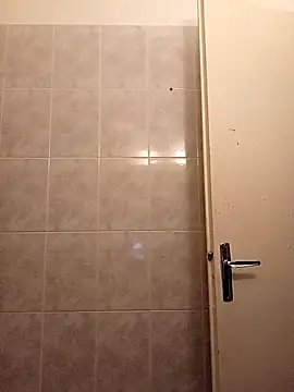 Snapshot of callmelouve chatting on November 19, 7:58 pm callmelouve online show from November 19, 7:58 pm