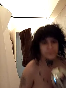 Snapshot of callmelouve chatting on January 16, 12:31 pm callmelouve online show from January 16, 12:31 pm