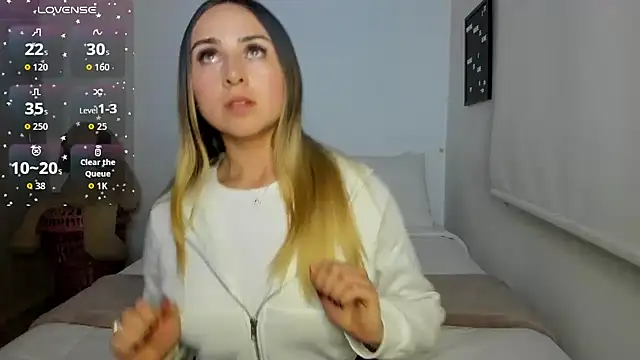 sophi mooreno online show from July 31, 2:00 am