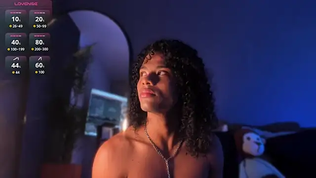 Lucas eevans online show from December 2, 12:32 pm