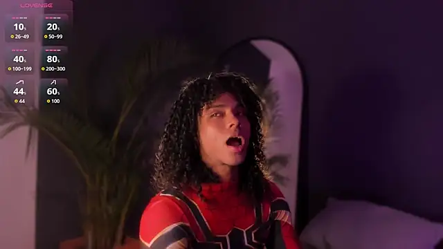 Lucas eevans online show from December 18, 12:33 pm