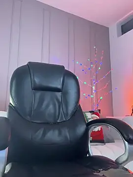 Frank Farrell online show from November 26, 8:10 pm