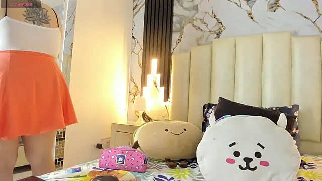 mollieblue69 online show from February 20, 12:47 pm