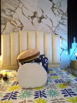 mollieblue69 online show from February 26, 1:10 pm