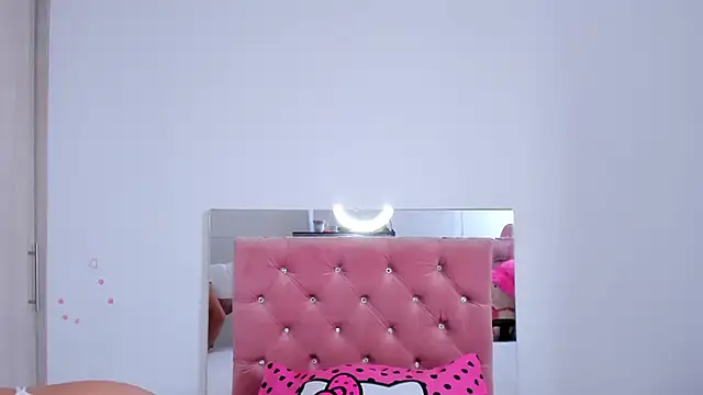 Anamhenao online show from November 7, 12:05 pm