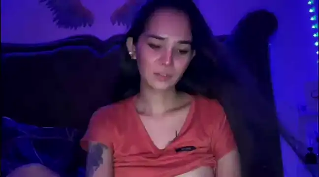 Snapshot of xlovemekara chatting on December 11, 6:52 pm xlovemekara online show from December 11, 6:52 pm