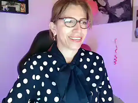 Chayla Ruiz online show from February 25, 1:28 pm
