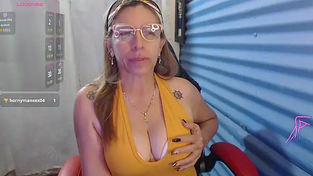 Snapshot of Chayla_Ruiz chatting on May 15, 12:56 pm Chayla Ruiz online show from May 15, 12:56 pm
