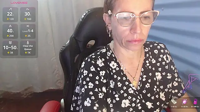 Snapshot of Chayla_Ruiz chatting on May 27, 2:14 pm Chayla Ruiz online show from May 27, 2:14 pm