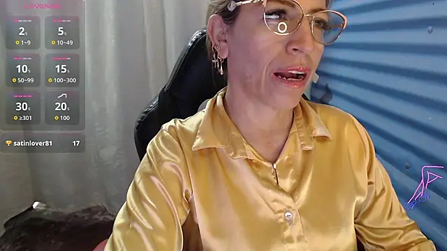 Snapshot of Chayla_Ruiz chatting on June 3, 2:33 pm Chayla Ruiz online show from June 3, 2:33 pm
