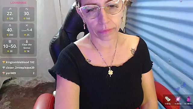 Snapshot of Chayla_Ruiz chatting on June 16, 11:29 pm Chayla Ruiz online show from June 16, 11:29 pm