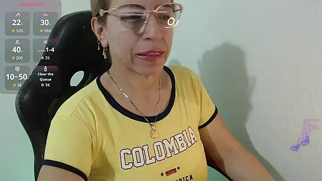 Snapshot of Chayla_Ruiz chatting on June 23, 11:30 am Chayla Ruiz online show from June 23, 11:30 am