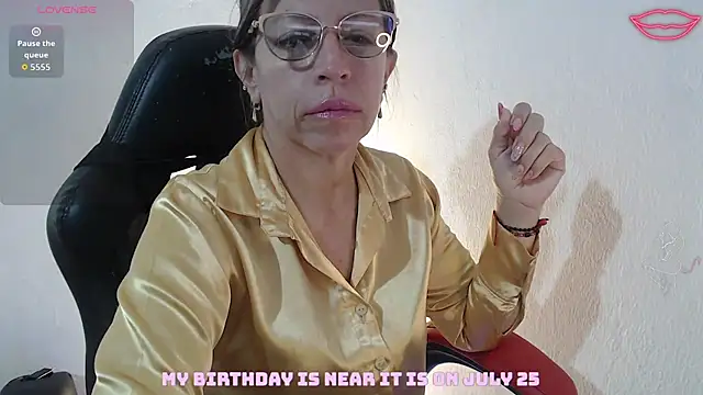 Snapshot of Chayla_Ruiz chatting on July 20, 10:50 am Chayla Ruiz online show from July 20, 10:50 am