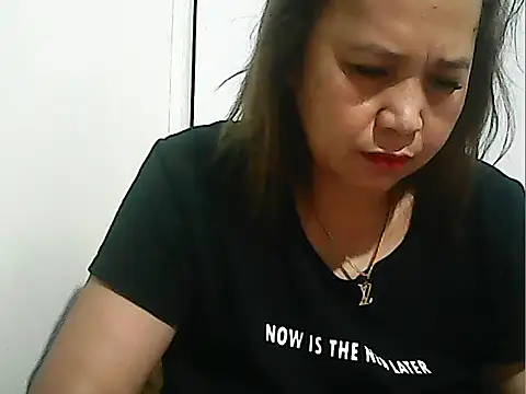 Lhadycarolyn online show from November 29, 10:57 pm