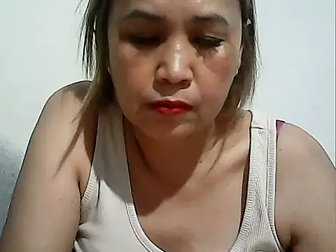 Lhadycarolyn online show from February 1, 8:24 am