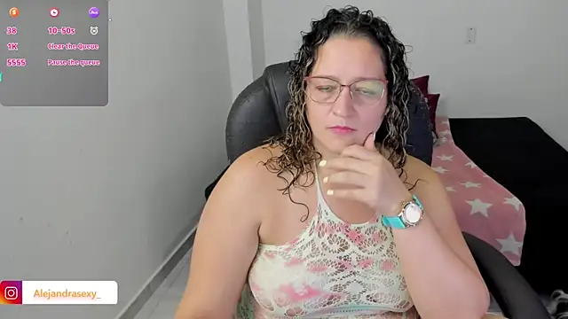 Snapshot of alejandra_milf_ chatting on June 19, 8:23 pm alejandra milf online show from June 19, 8:23 pm