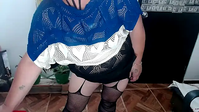 Snapshot of NAILAH_SANZ chatting on February 18, 10:36 pm NAILAH SANZ online show from February 18, 10:36 pm