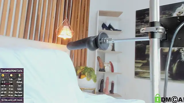 emma liz  online show from January 9, 4:49 pm