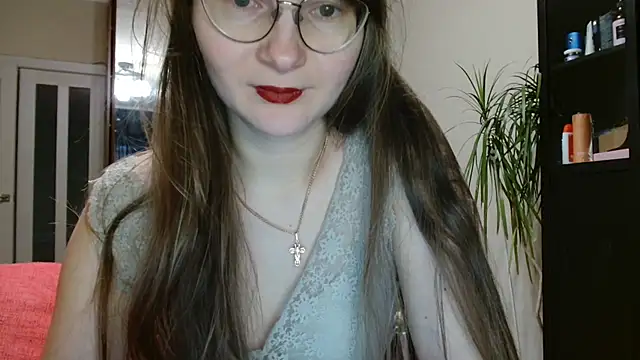 KiraGoldens online show from November 25, 9:31 am