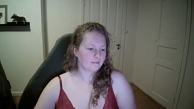 Girlnina-1995 online show from December 9, 5:19 pm