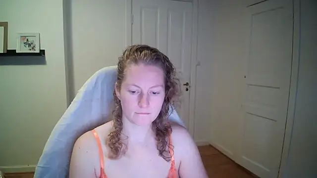 Girlnina-1995 online show from November 26, 9:32 am