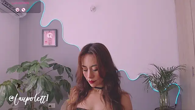 LauPolett online show from February 2, 6:10 pm