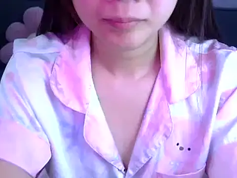 Snapshot of Bee_2k chatting on July 27, 4:30 am Bee 2k online show from July 27, 4:30 am