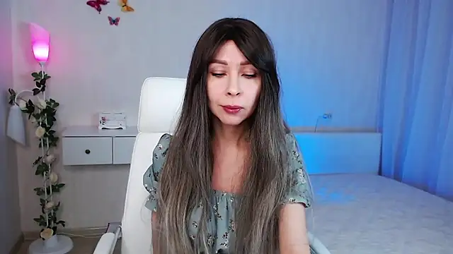 Snapshot of wendifoste chatting on December 23, 5:43 pm wendifoste online show from December 23, 5:43 pm