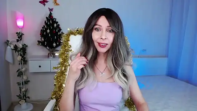 Snapshot of wendifoste chatting on December 27, 9:32 pm wendifoste online show from December 27, 9:32 pm