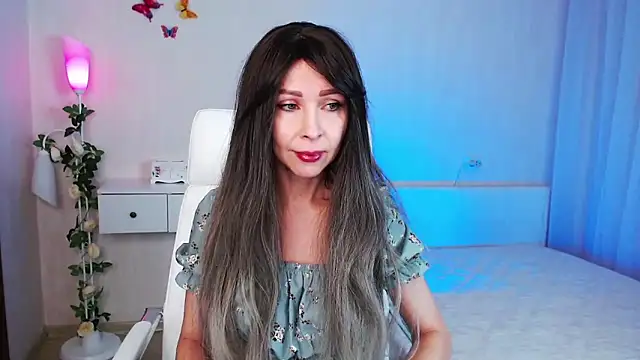 Snapshot of wendifoste chatting on January 17, 6:23 pm wendifoste online show from January 17, 6:23 pm