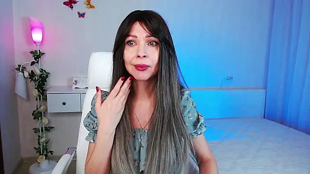 Snapshot of wendifoste chatting on January 17, 9:28 pm wendifoste online show from January 17, 9:28 pm