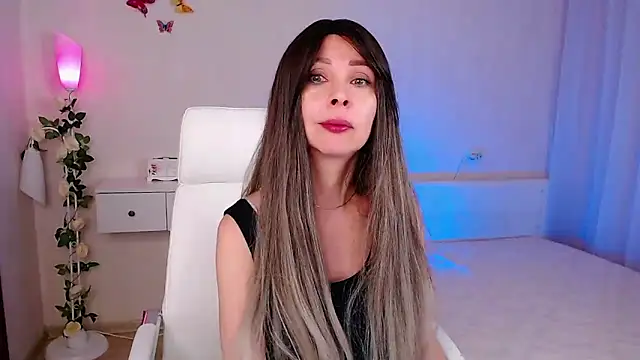 Snapshot of wendifoste chatting on February 7, 9:15 pm wendifoste online show from February 7, 9:15 pm