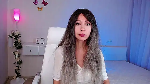 Snapshot of wendifoste chatting on November 7, 6:41 pm wendifoste online show from November 7, 6:41 pm