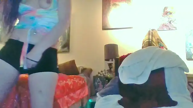 eatmeplease44 online show from September 24, 5:49 pm