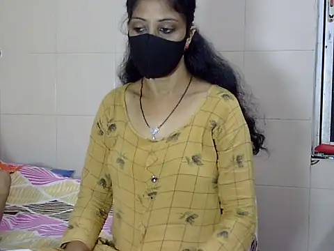 Indian Horny Wife online show from September 26, 6:01 pm
