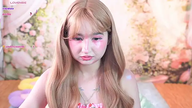 Pinkie Princes online show from June 9, 8:31 pm