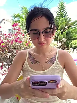Pinkie Princes online show from July 5, 5:42 pm