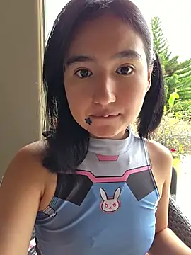 Pinkie Princes online show from July 10, 4:53 pm