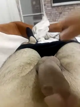 Snapshot of IZDIRAPVEREN chatting on December 9, 4:58 pm IZDIRAPVEREN online show from December 9, 4:58 pm