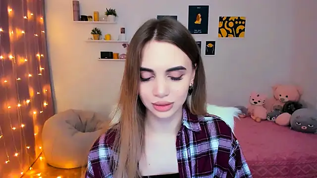 Snapshot of aPieceOfJoy chatting on February 8, 12:17 am aPieceOfJoy online show from February 8, 12:17 am