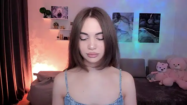 aPieceOfJoy online show from April 13, 6:08 am