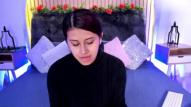 Snapshot of Karlagonzales_ chatting on February 5, 12:53 am Karlagonzales online show from February 5, 12:53 am